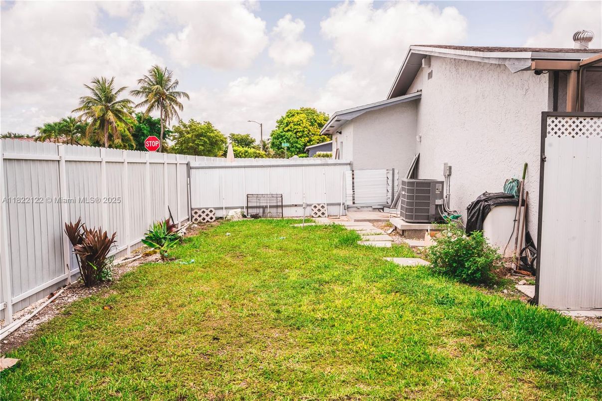 Backyard, Exterior