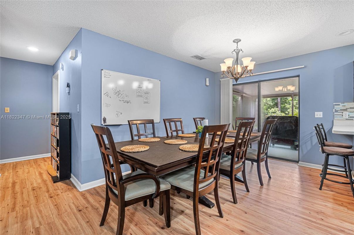 Chandelier, Dining room, Interior, Recessed Lighting, Wood Texture Flooring