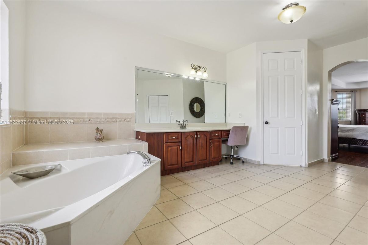 Bathroom, Bedroom, Interior