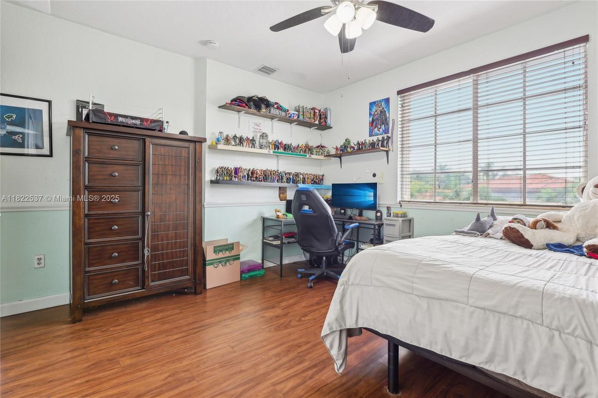 Bedroom, Home Office, Interior, Wood Texture Flooring