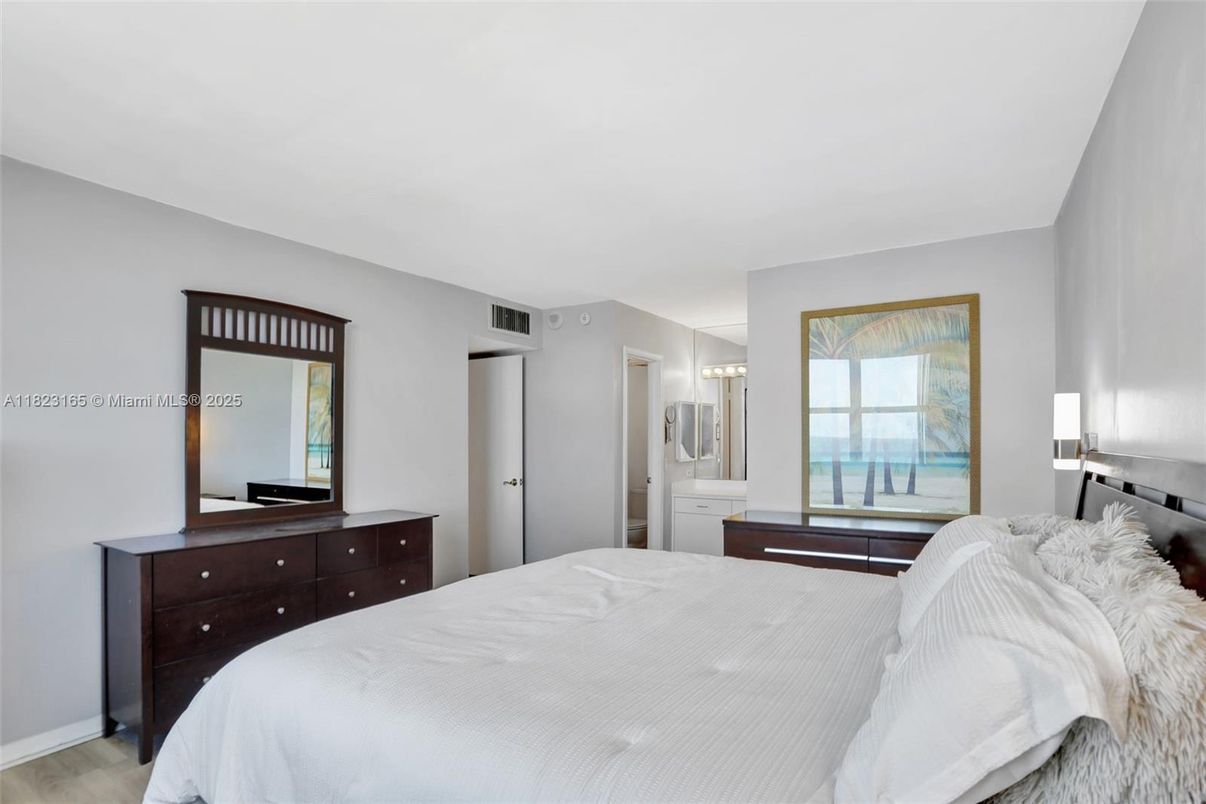 Bedroom, Interior, Water, Wood Texture Flooring