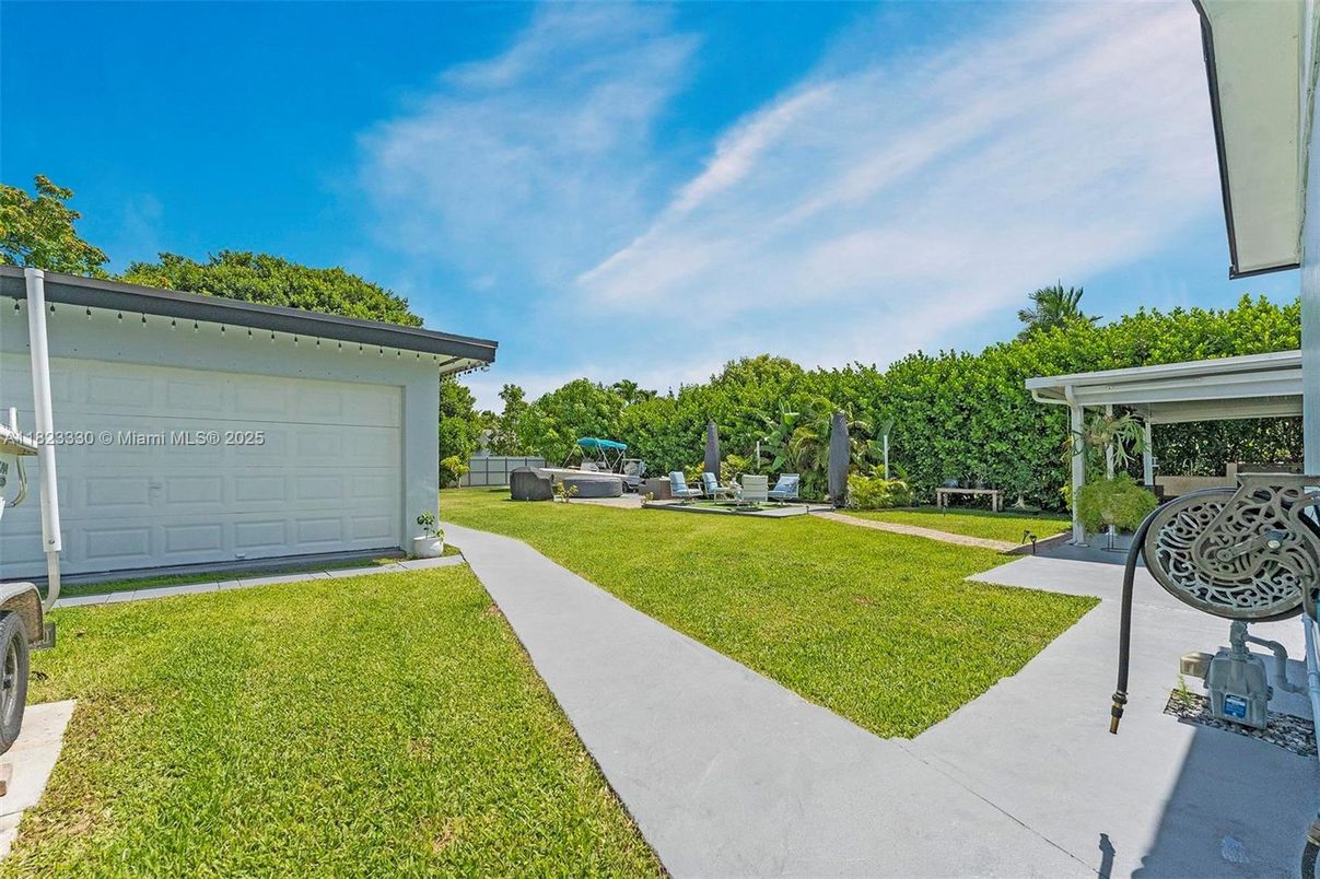 Backyard, Detached Garage, Exterior