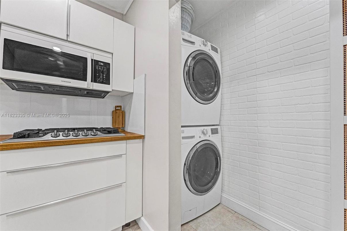 Interior, Utility Closets, Washer