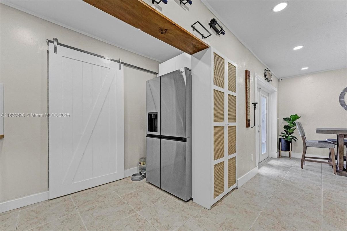 Interior, Recessed Lighting