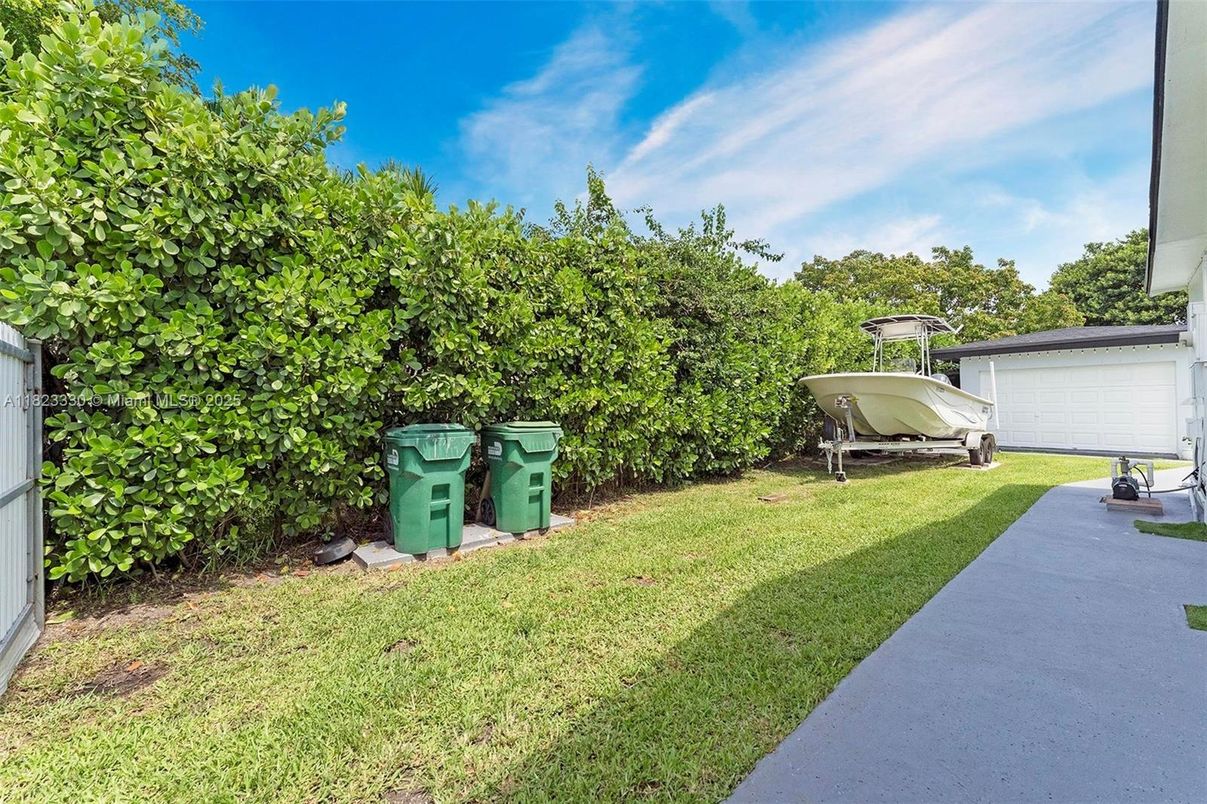 Backyard, Detached Garage, Exterior