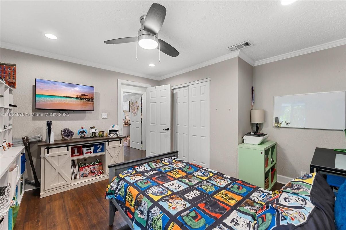 Bedroom, Interior, Recessed Lighting, Wood Texture Flooring