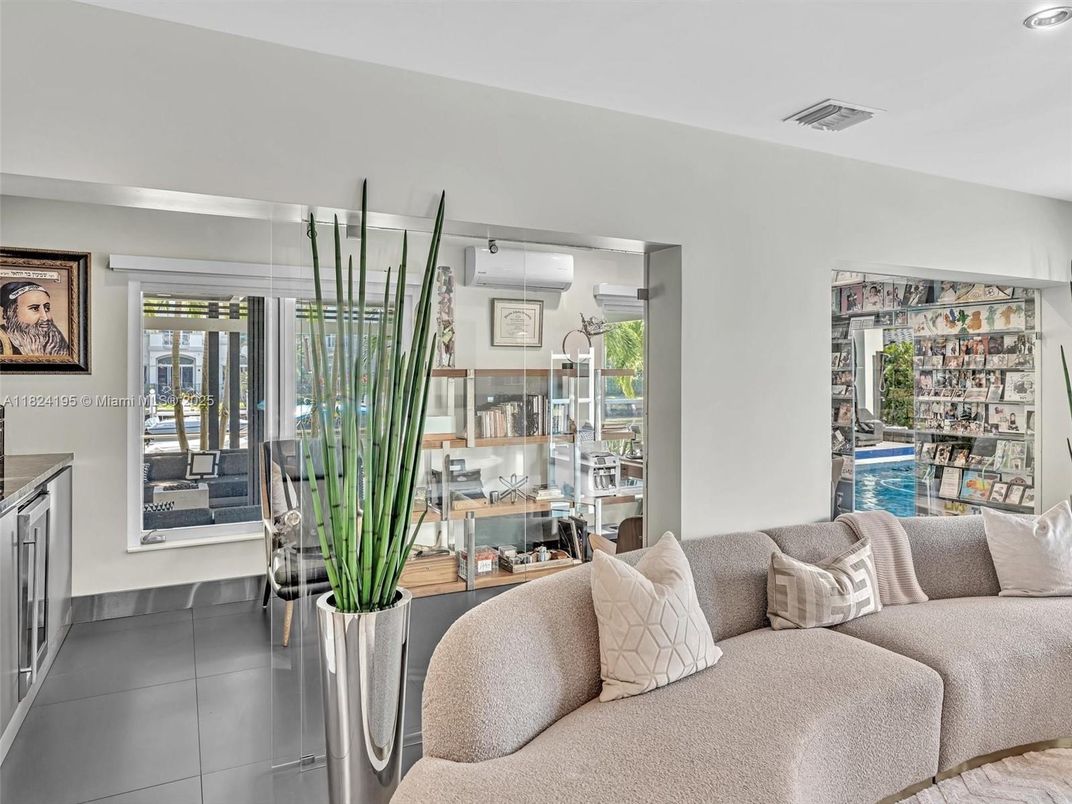 Interior, Living room