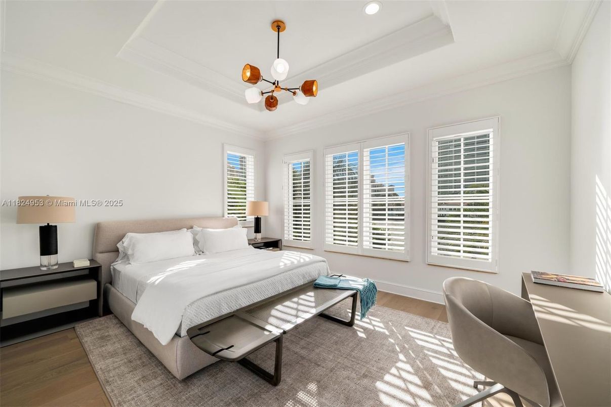 Bedroom, Interior, Pendant Lights, Recessed Lighting, Wood Texture Flooring