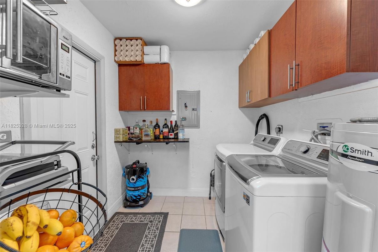 Interior, Washer