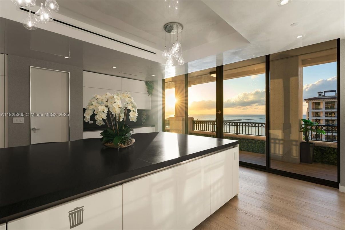 Interior, Pendant Lights, Recessed Lighting, Water, Wood Texture Flooring