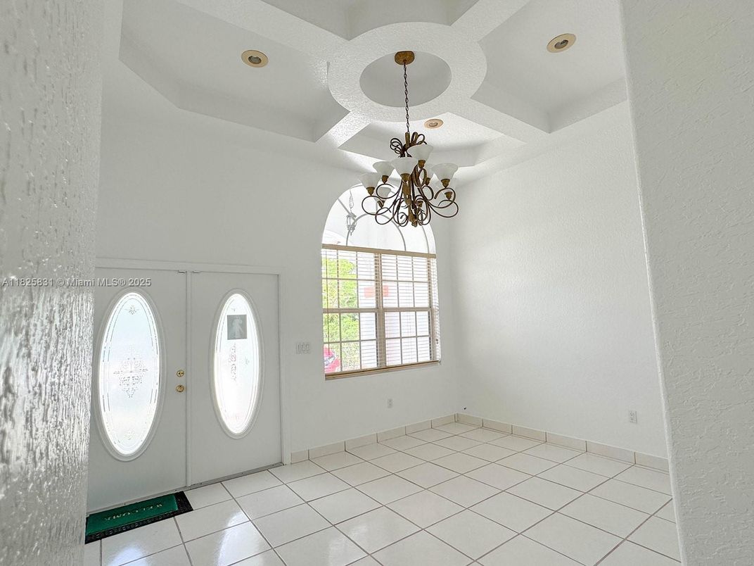 Chandelier, Interior, Recessed Lighting