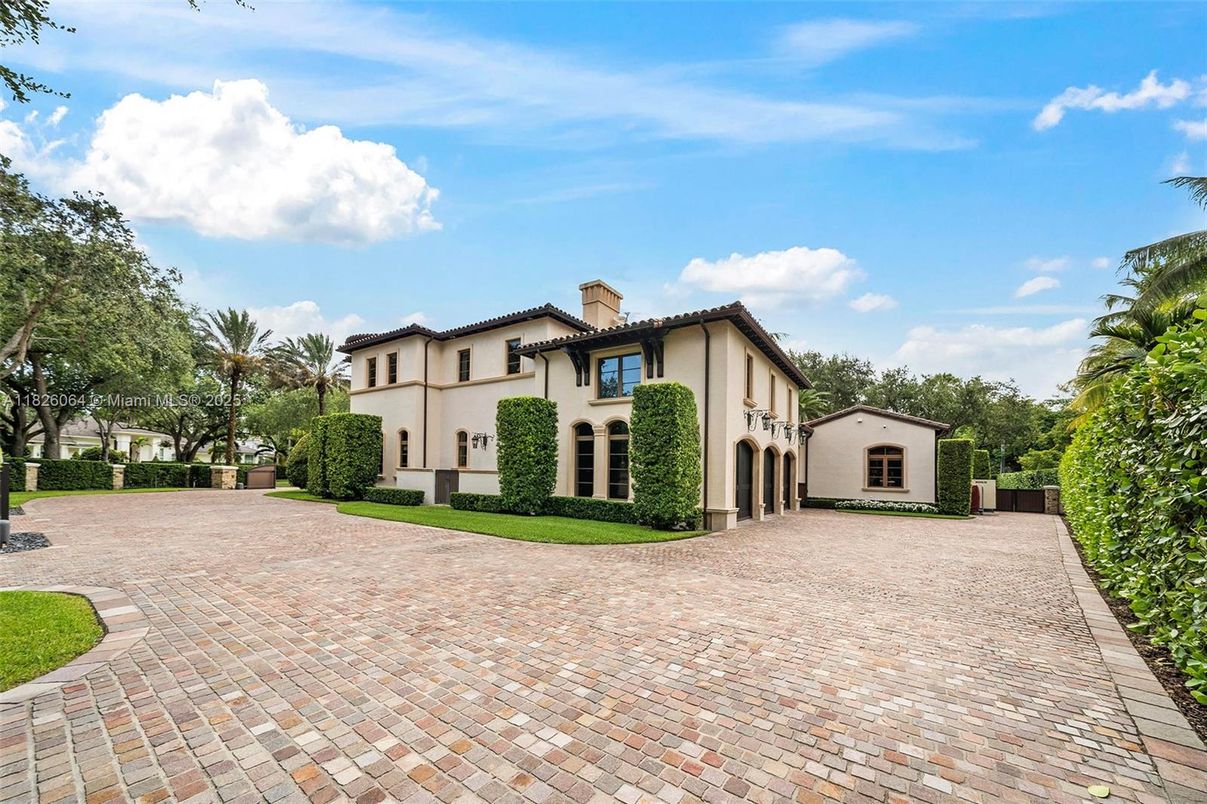 Backyard, Exterior, Facade, Mediterranean