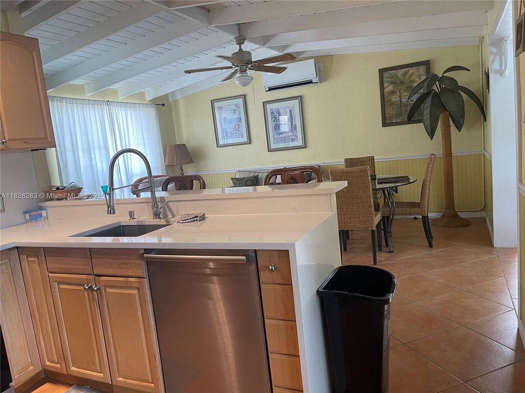 Dining room, Interior, Kitchen, Stainless Steel Appliances