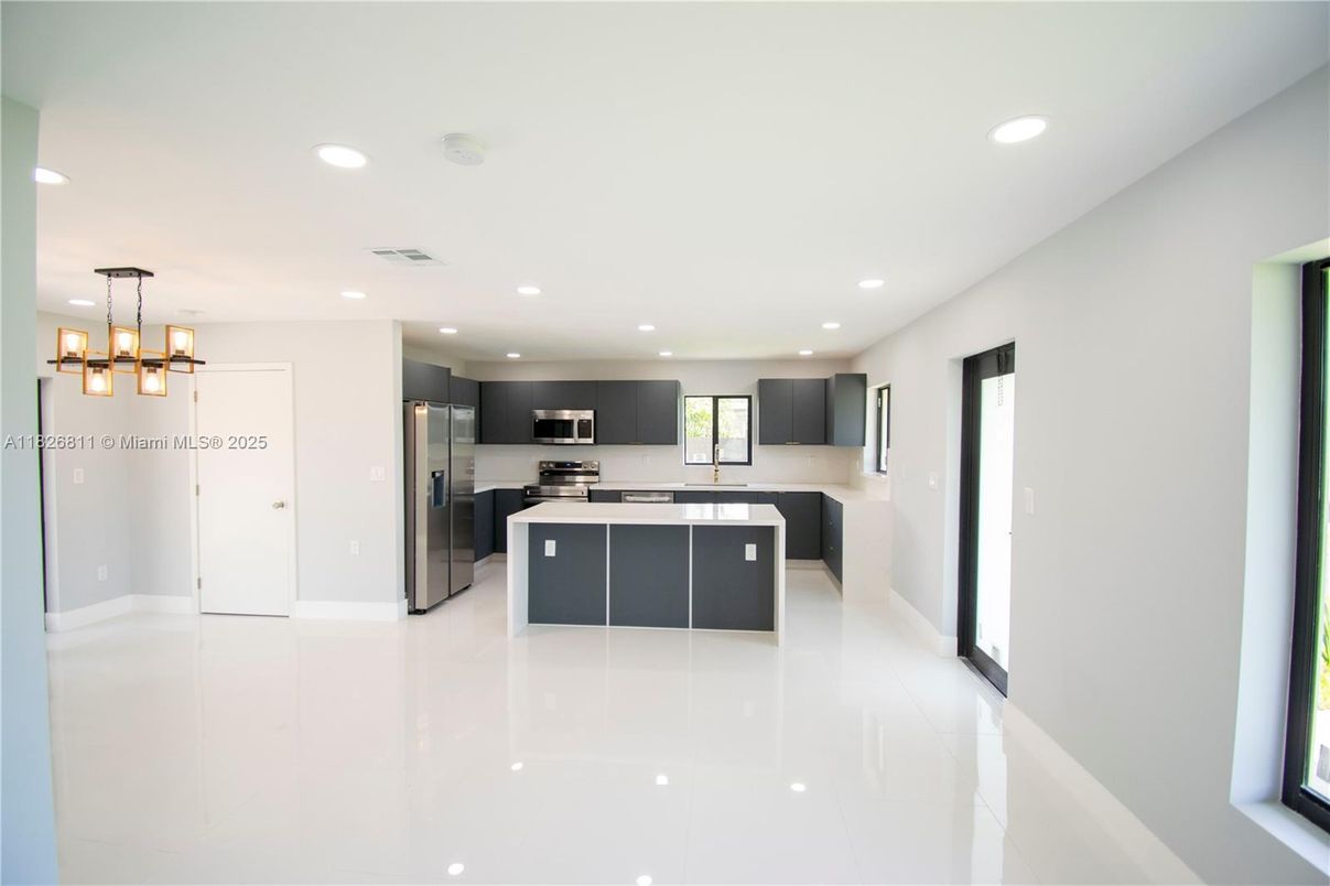 Interior, Kitchen, Pendant Lights, Recessed Lighting, Stainless Steel Appliances