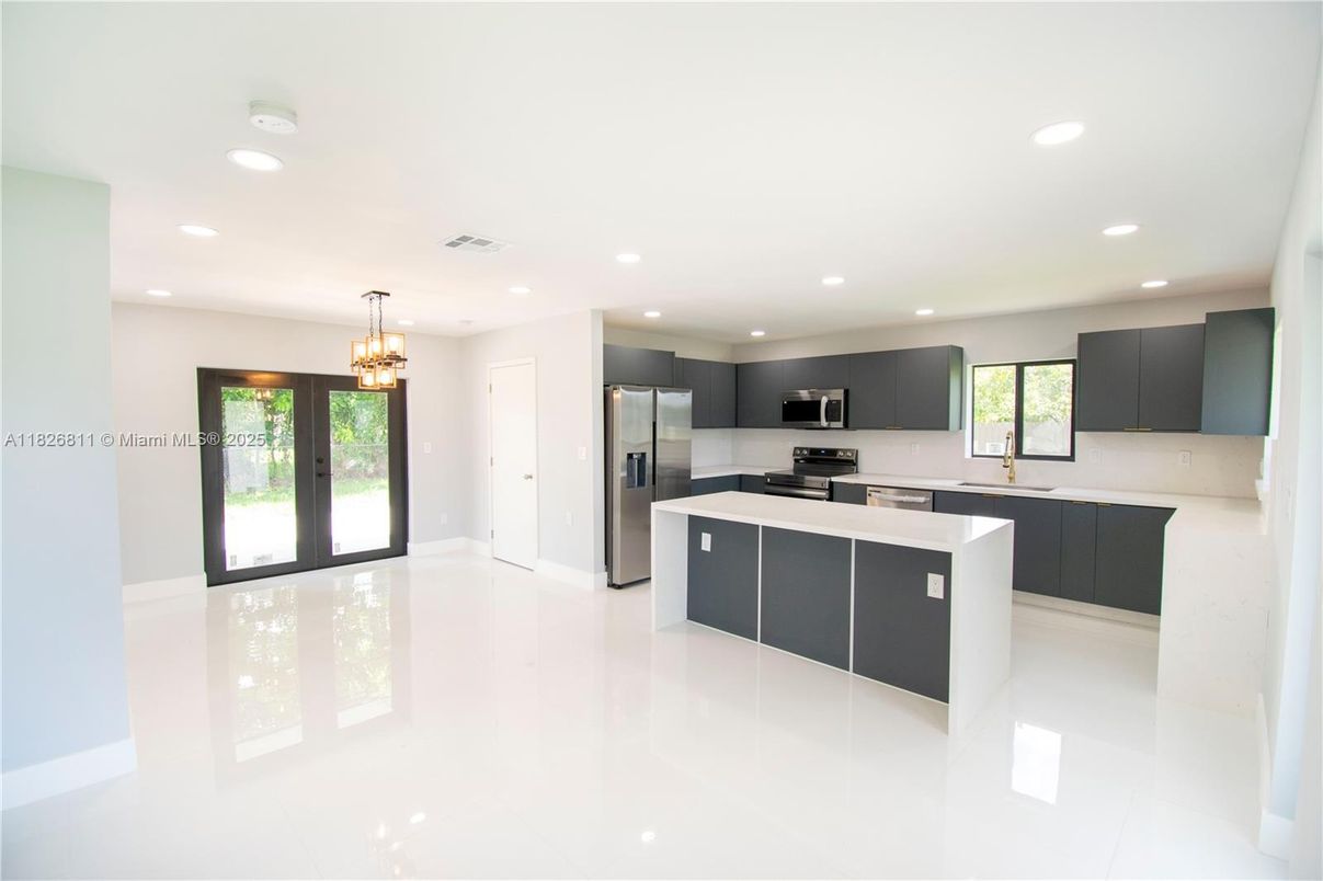 Chandelier, Interior, Kitchen, Pendant Lights, Recessed Lighting, Stainless Steel Appliances