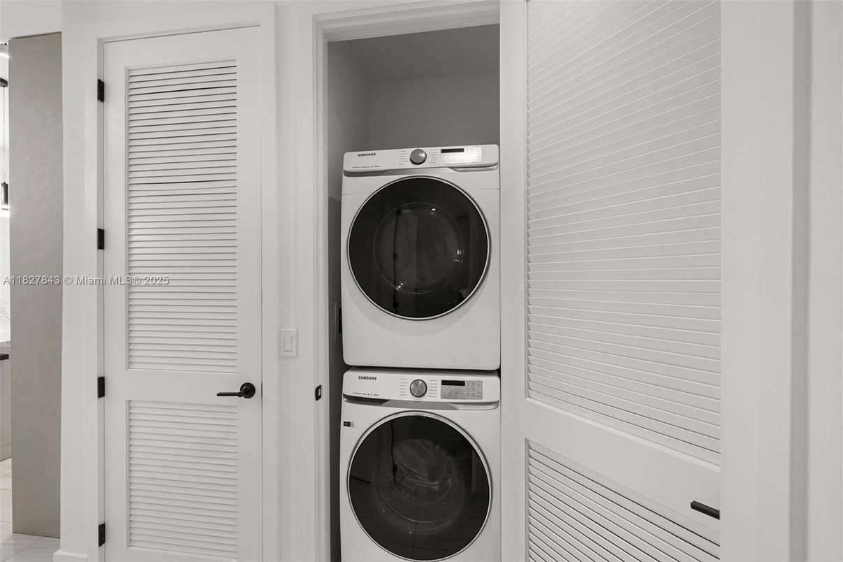 Interior, Utility Closets, Washer