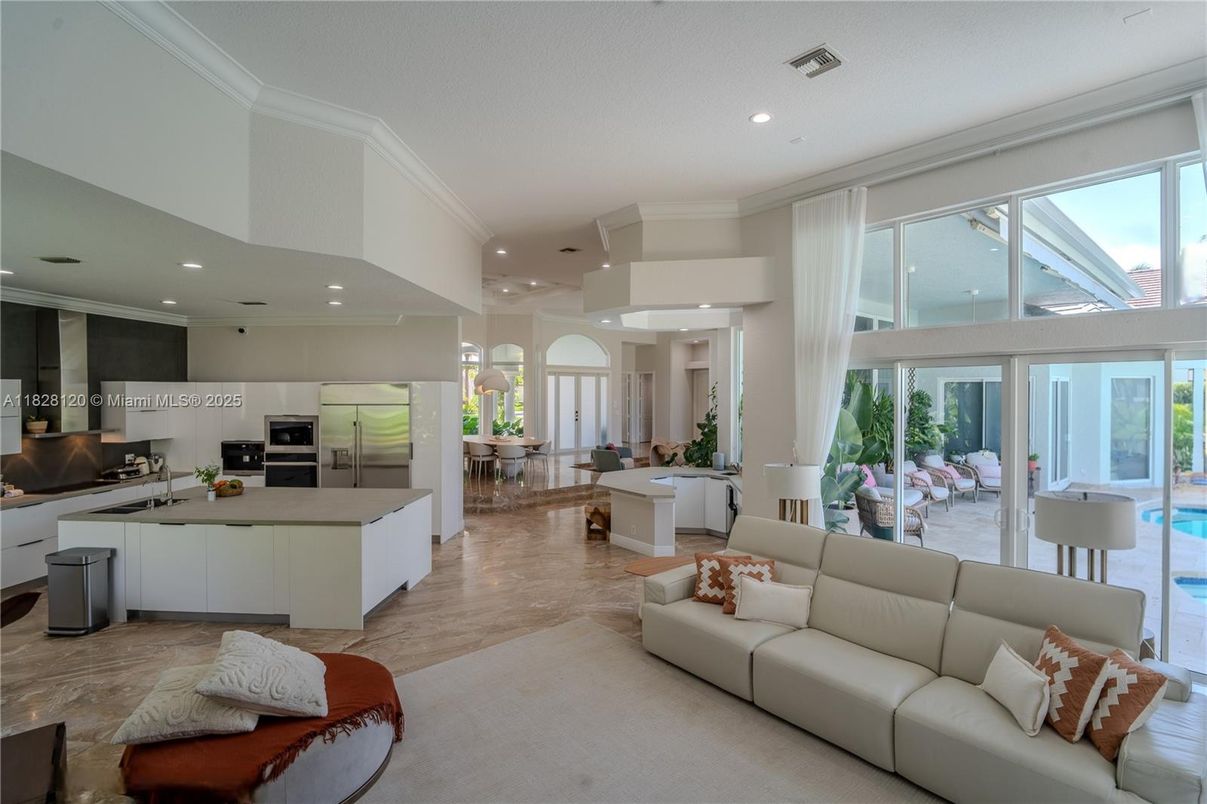 Dining room, Interior, Kitchen, Living room, Recessed Lighting, Stainless Steel Appliances