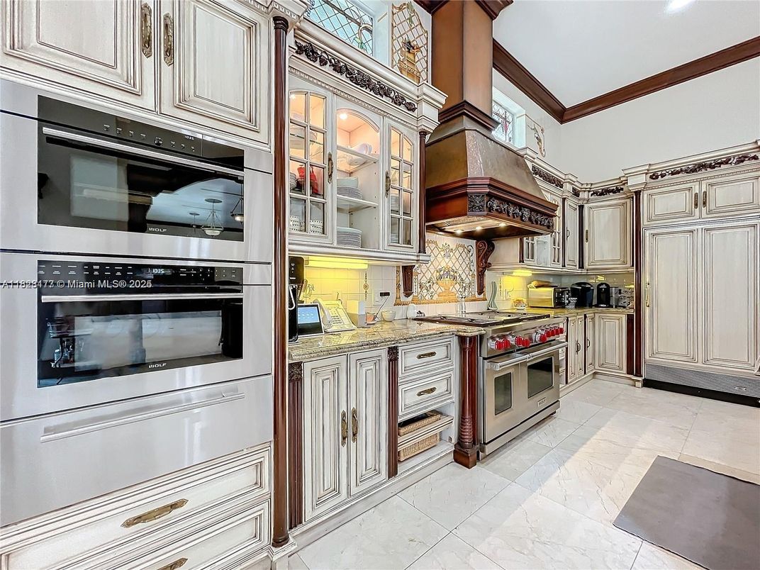 Interior, Kitchen, Marble, Stainless Steel Appliances