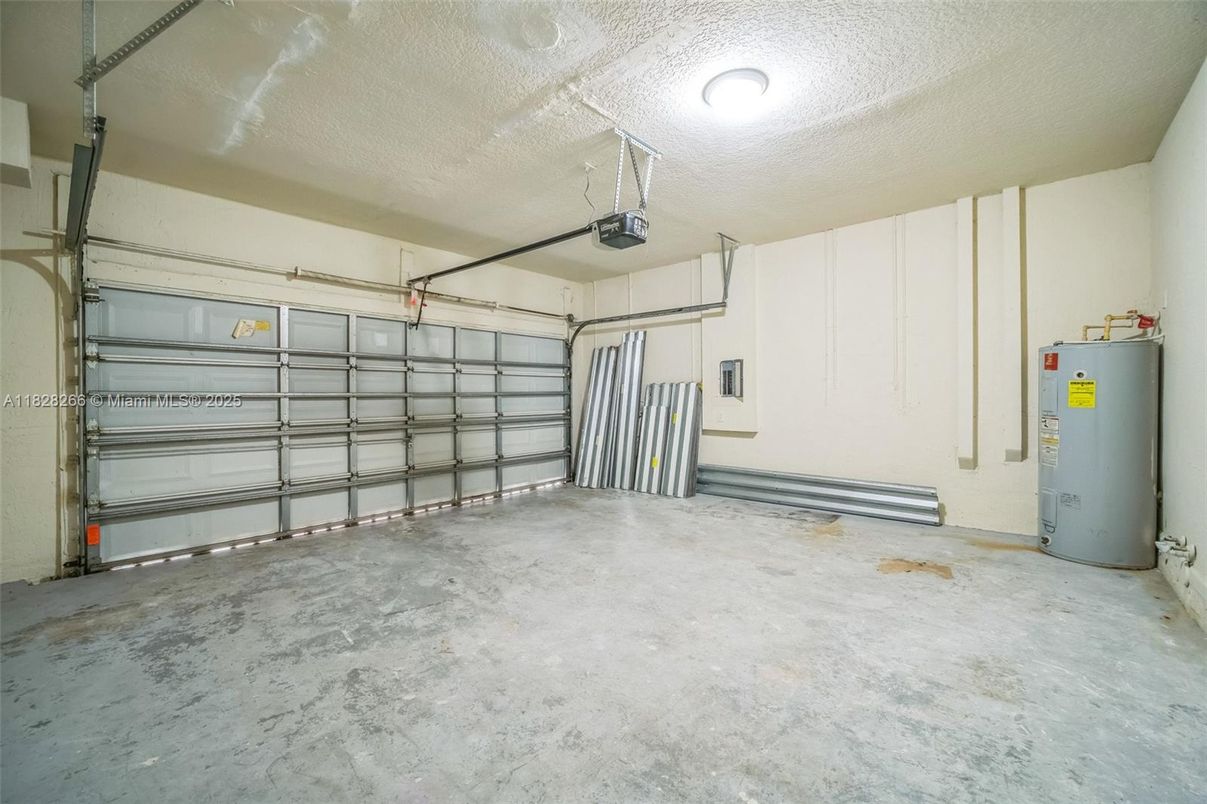Garage, Interior