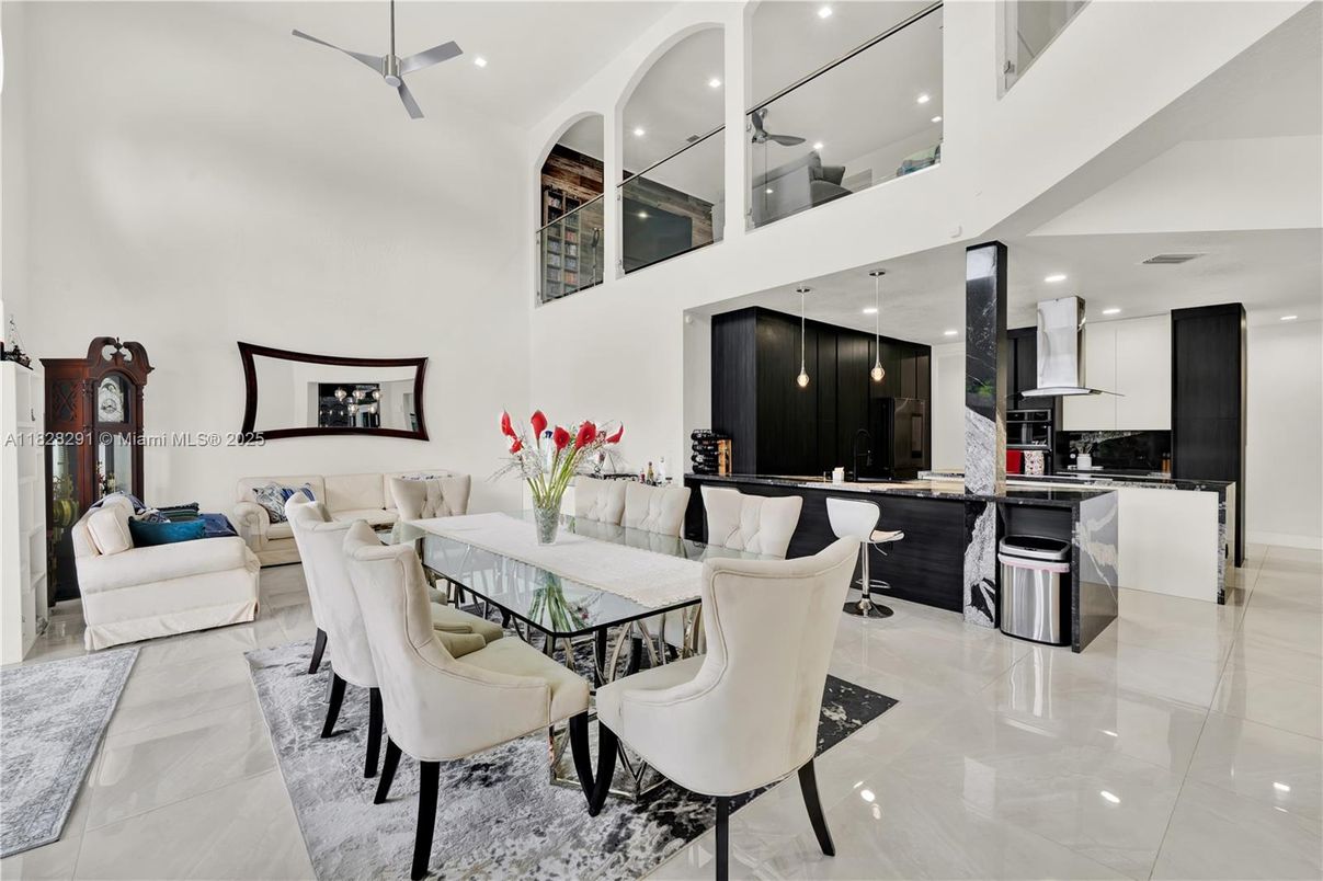 Dining room, Interior, Kitchen, Living room, Pendant Lights, Recessed Lighting