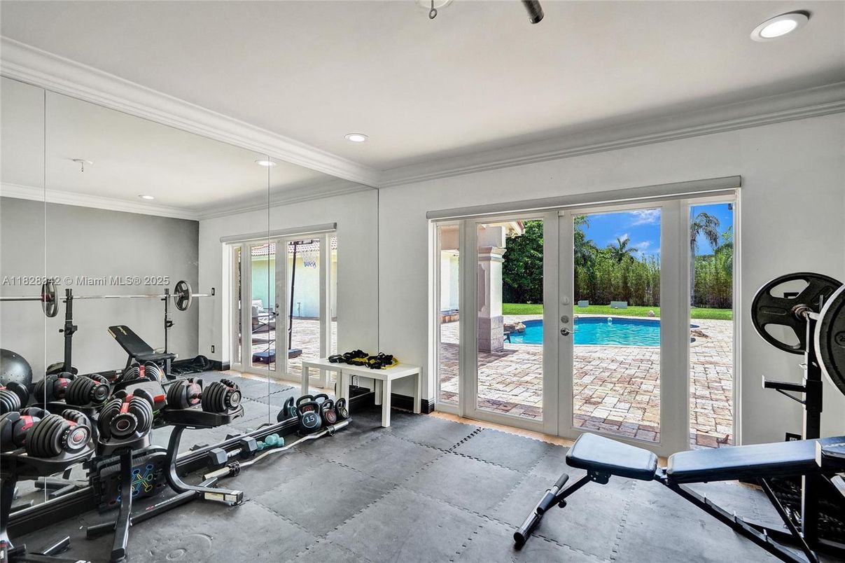 Fitness Equipment, Interior, Recessed Lighting