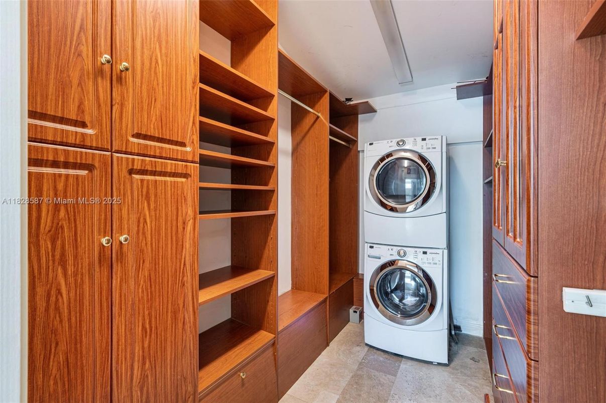 Interior, Utility Closets, Washer