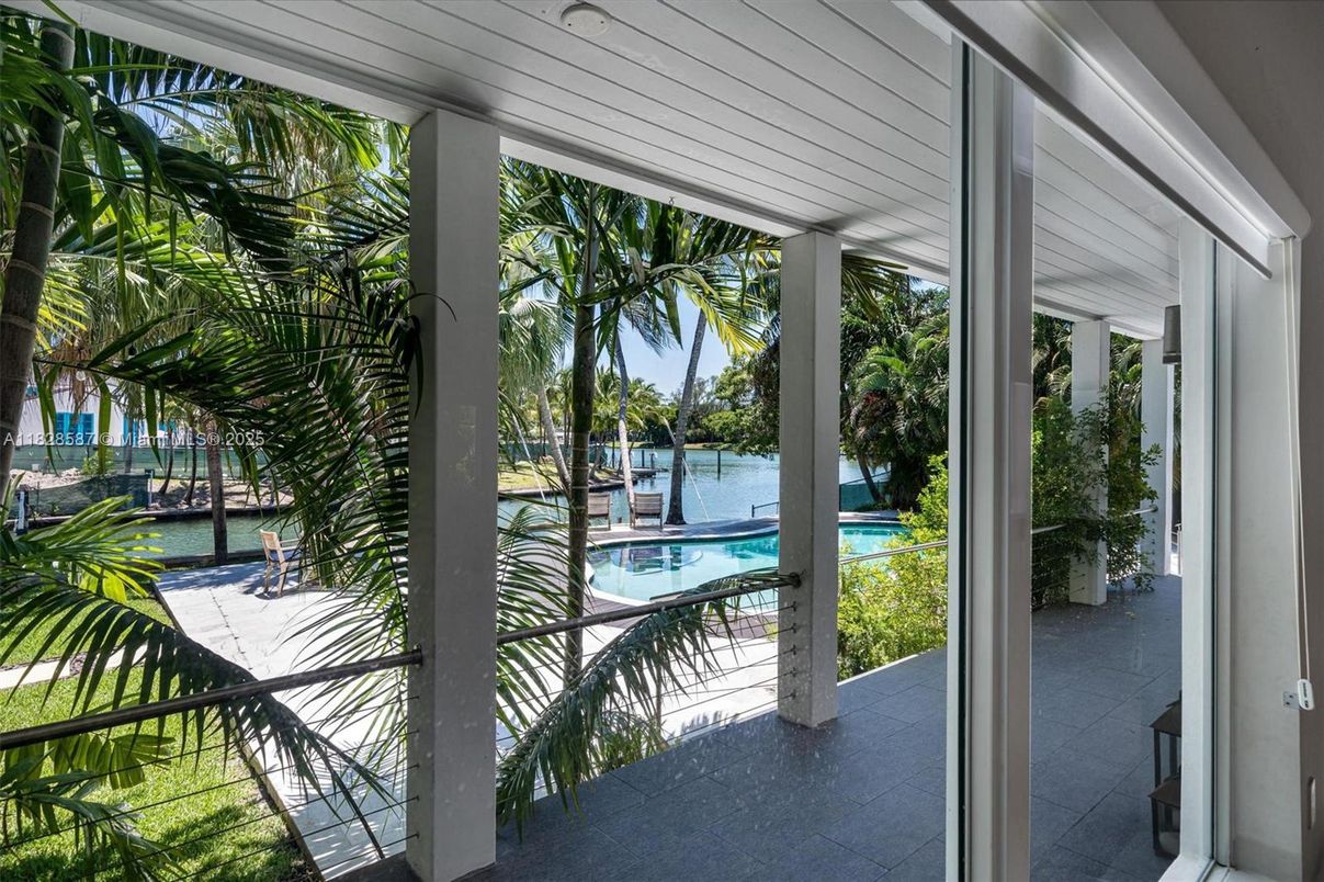 Exterior, Pool, Water