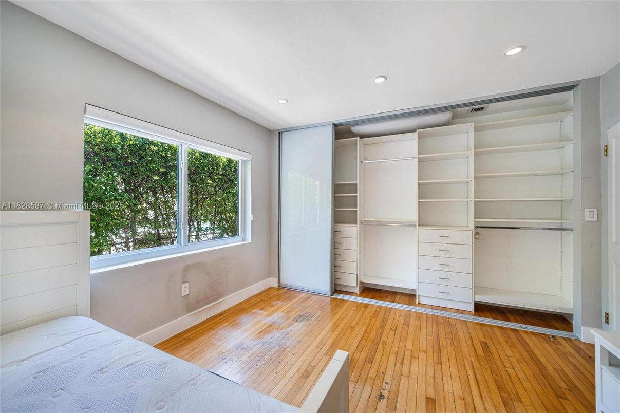 Interior, Recessed Lighting, Walk-in Closets, Wood Texture Flooring