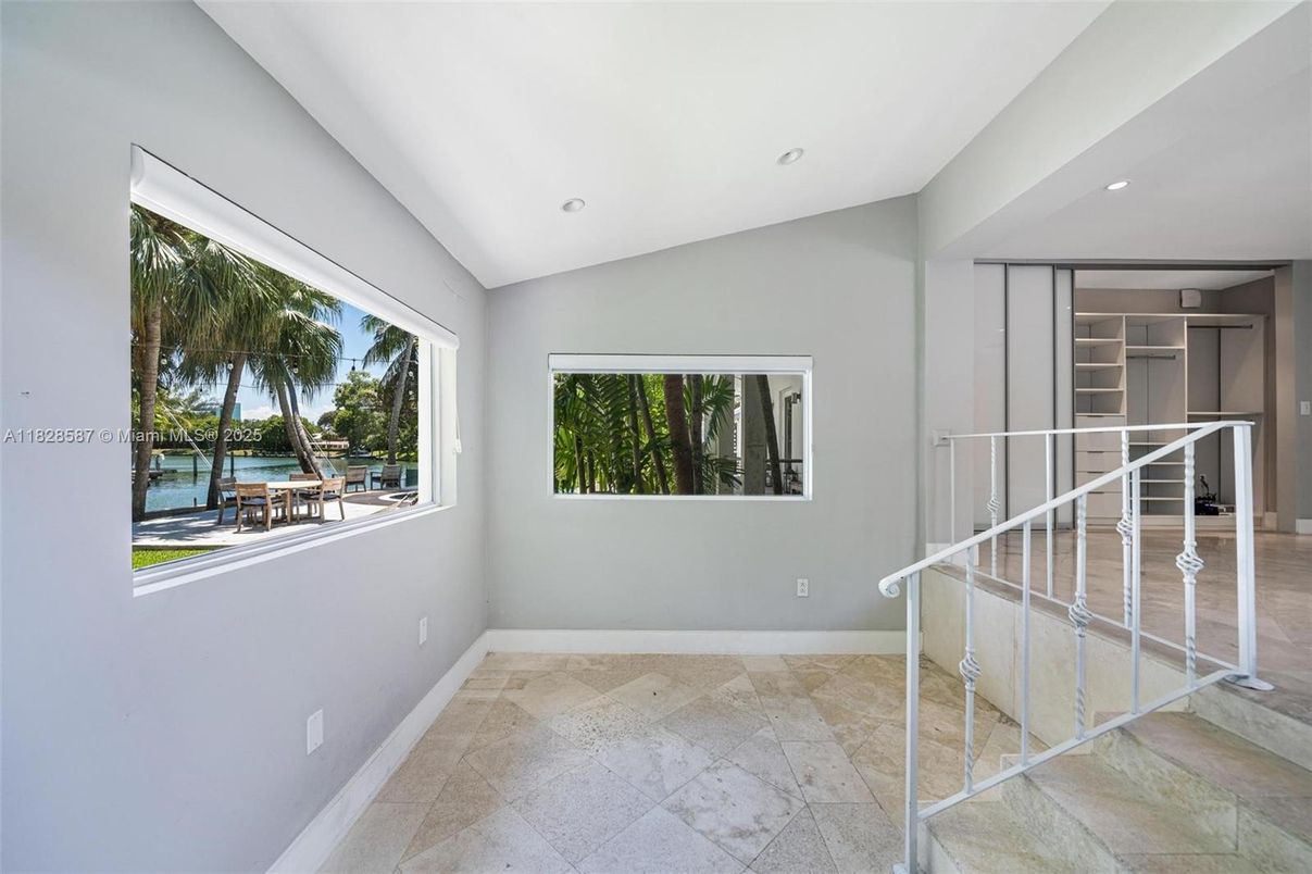 Interior, Recessed Lighting, Water