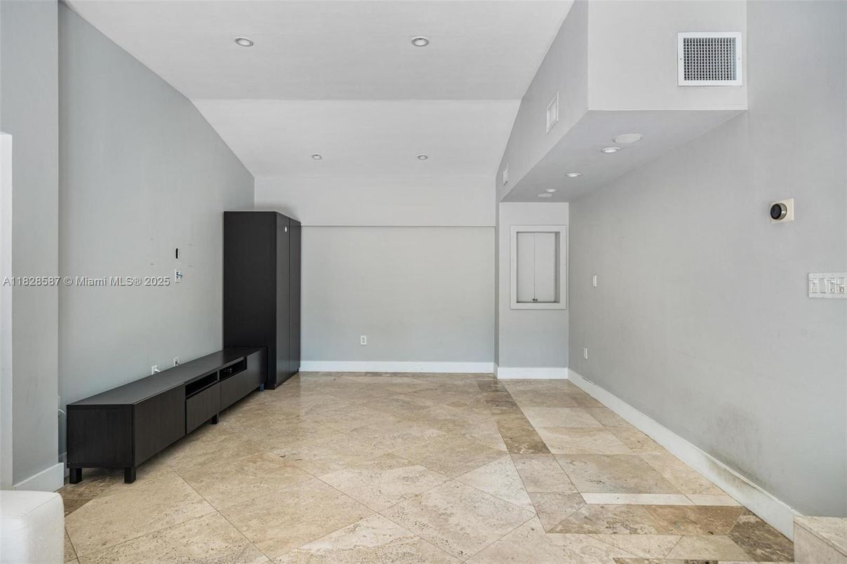Interior, Recessed Lighting
