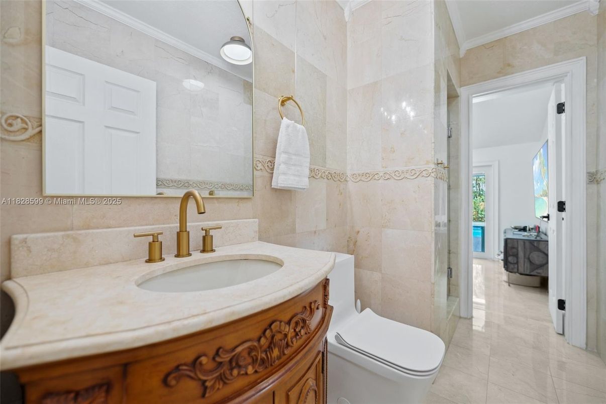 Bathroom, Interior