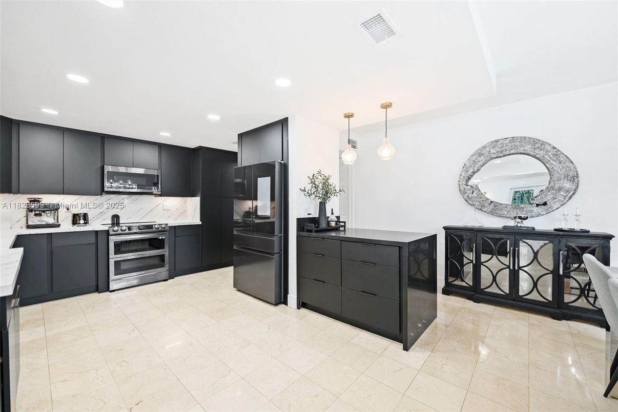 Interior, Kitchen, Pendant Lights, Recessed Lighting, Stainless Steel Appliances
