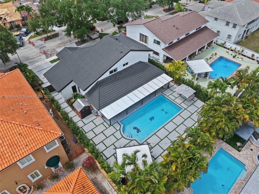 Exterior, Drone