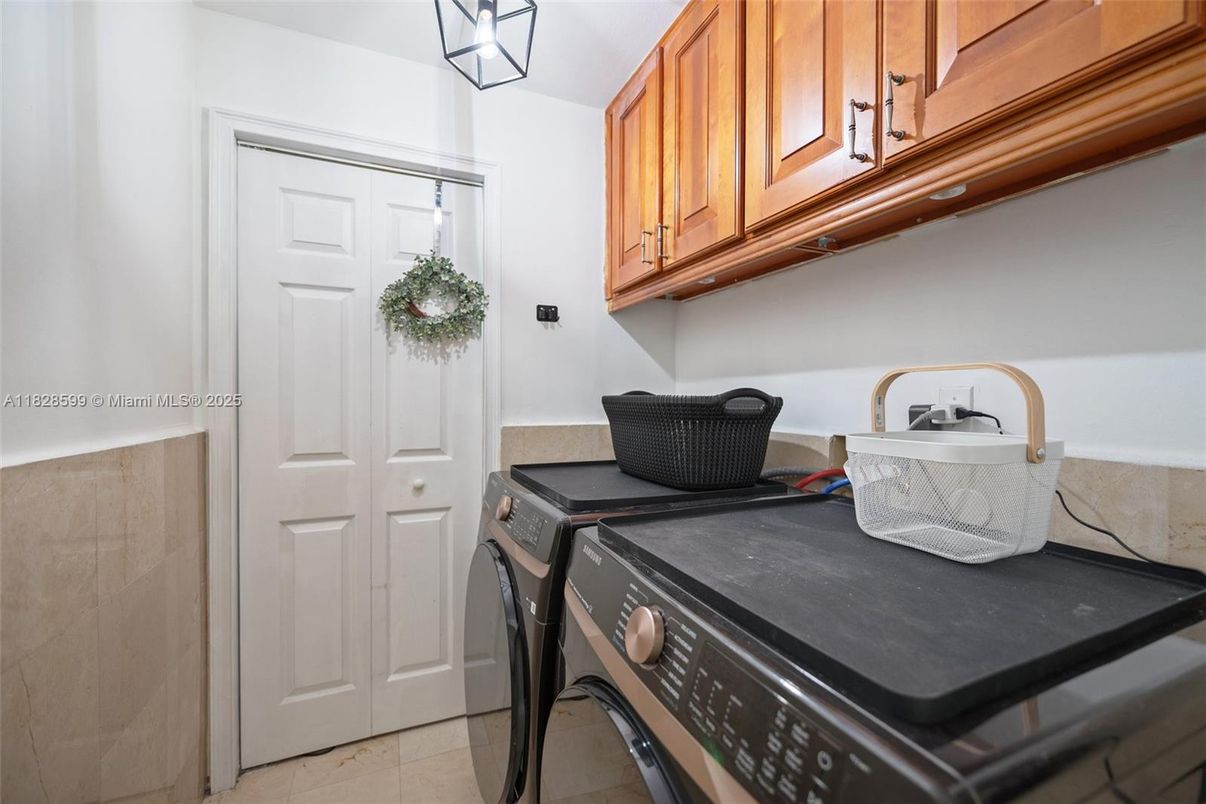 Interior, Washer