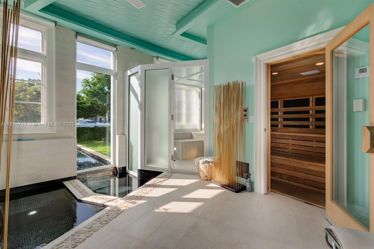 Interior, Recessed Lighting, Sauna Room