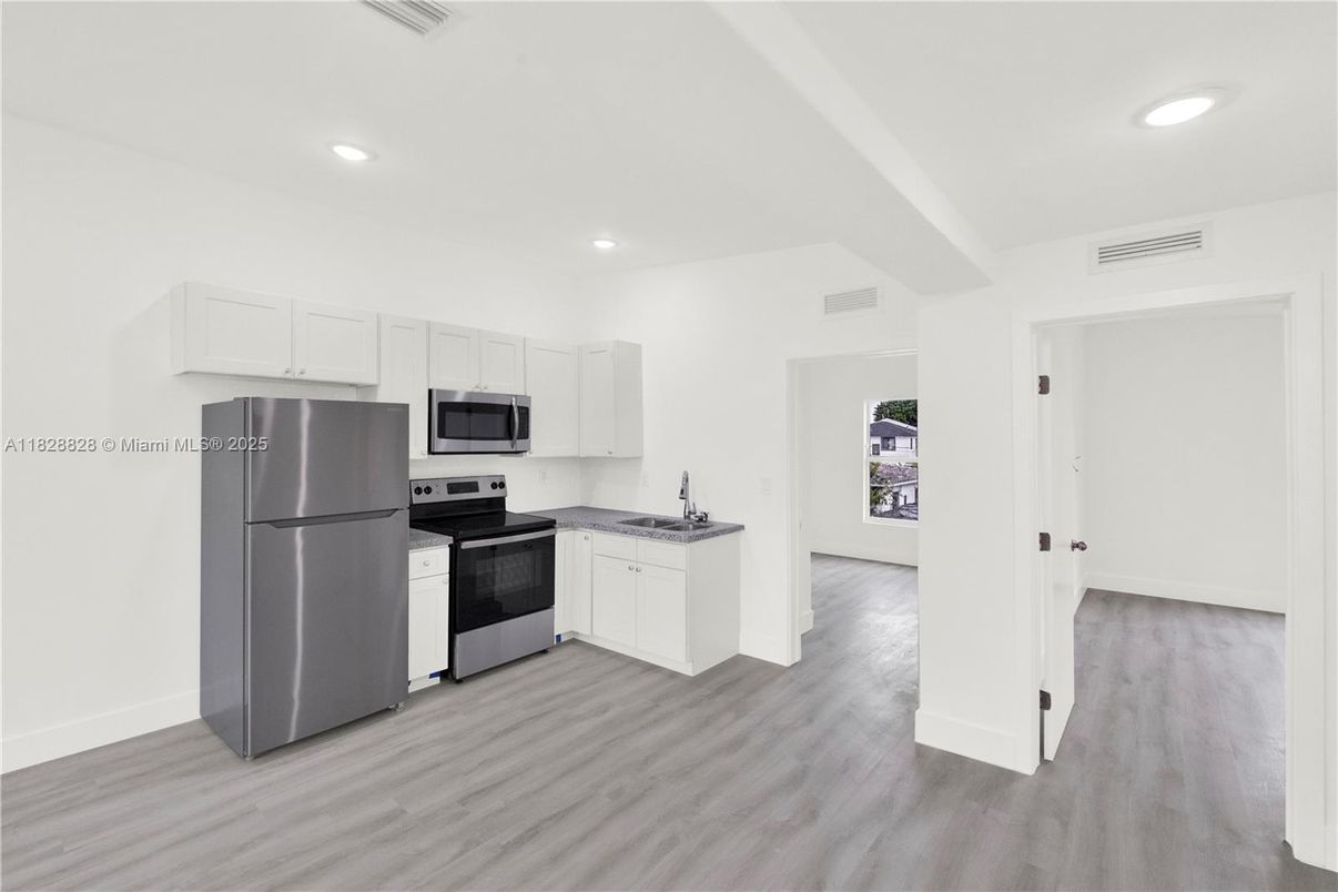 Interior, Kitchen, Recessed Lighting, Wood Texture Flooring
