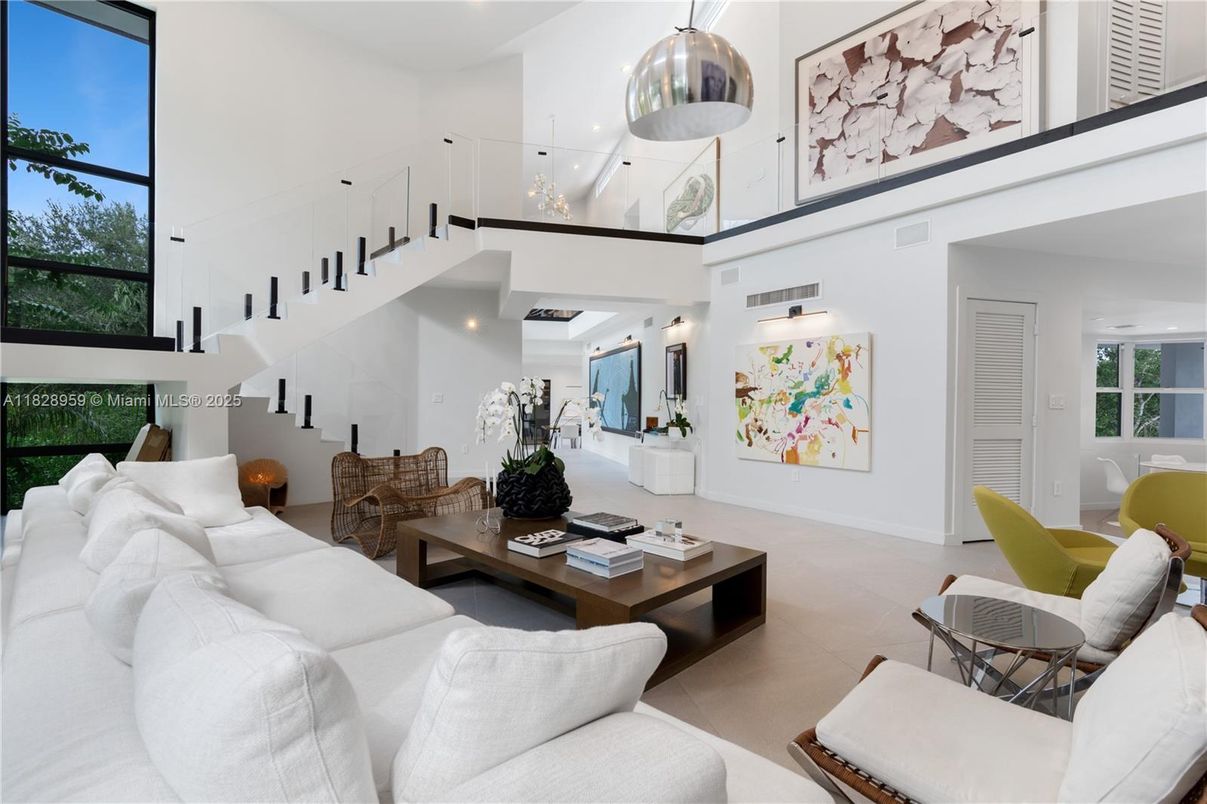 Interior, Living room, Pendant Lights