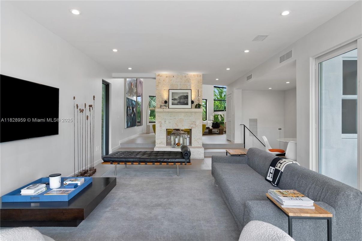 Fireplace, Interior, Living room, Recessed Lighting