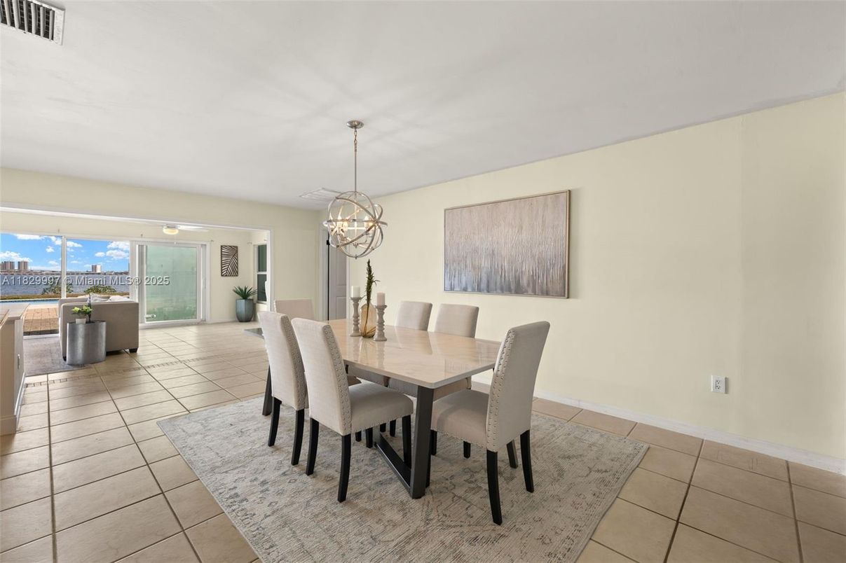 Chandelier, Dining room, Interior