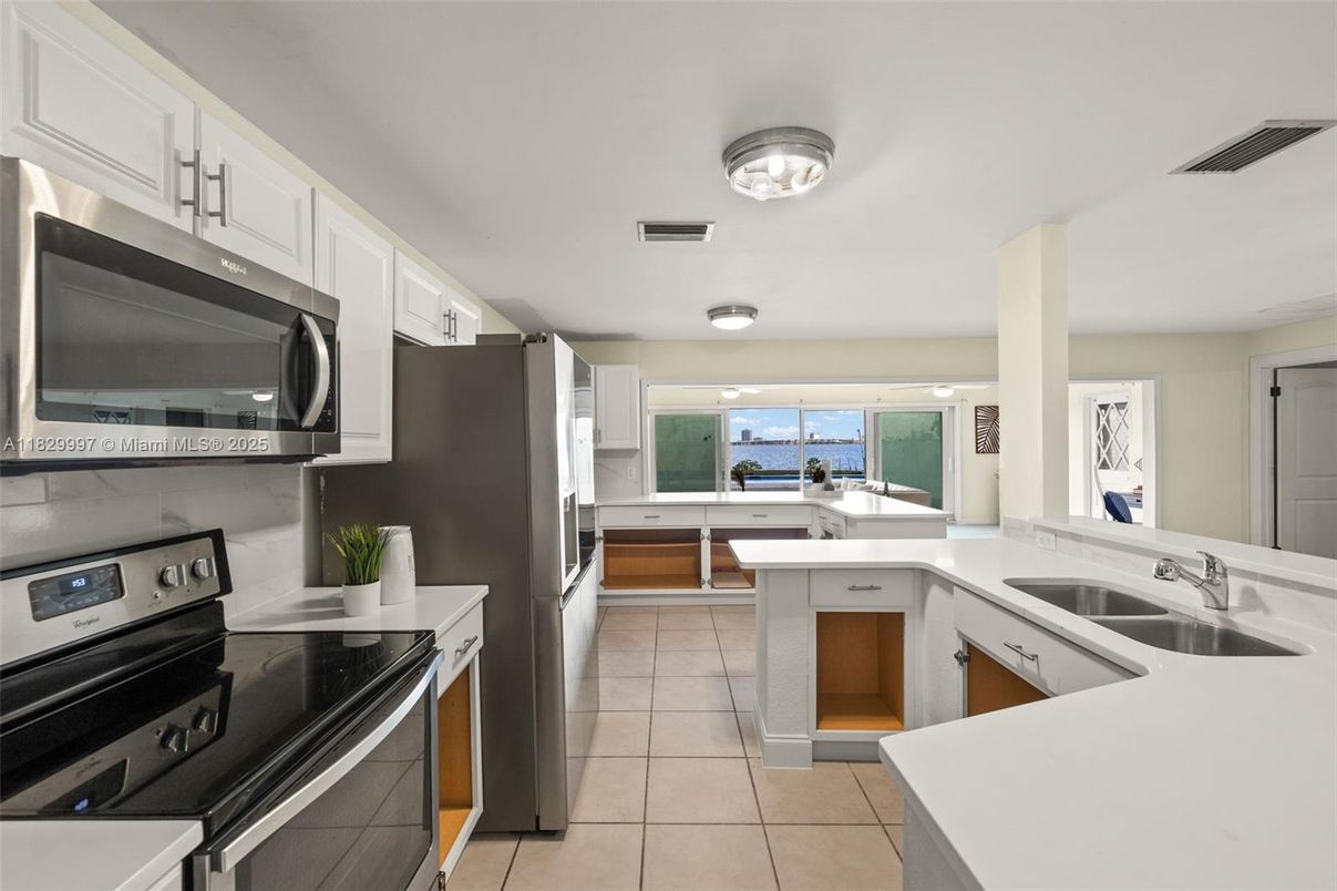 Interior, Kitchen, Water