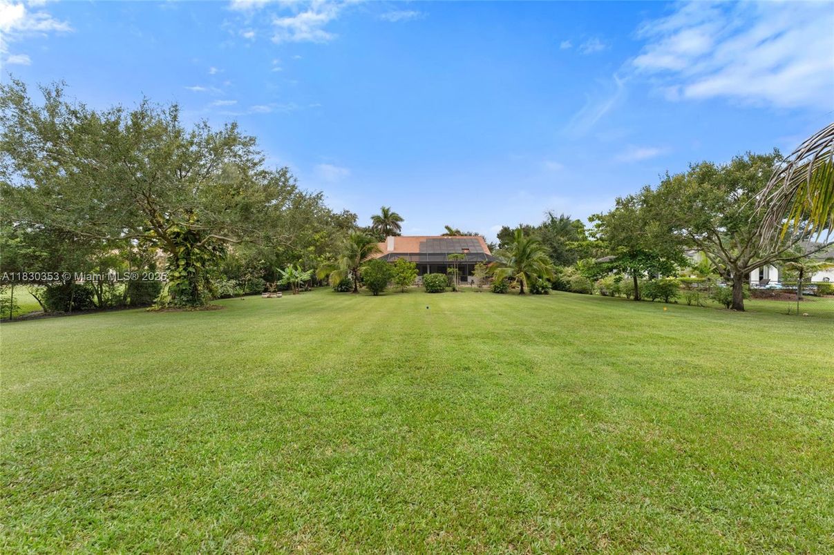Backyard, Exterior