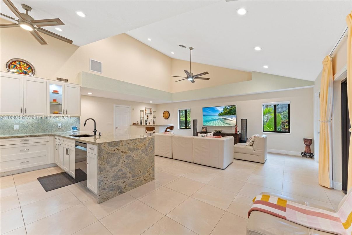 Interior, Kitchen, Living room, Recessed Lighting