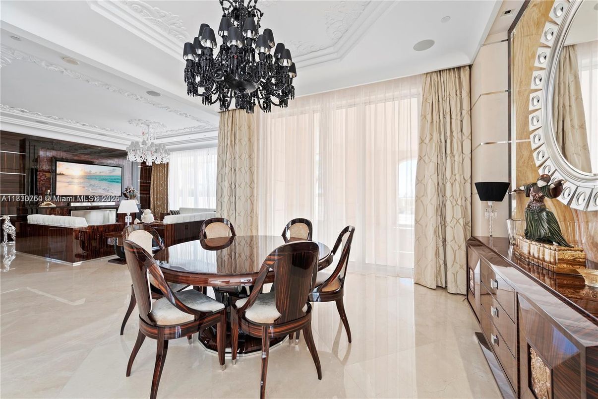 Chandelier, Dining room, Interior, Recessed Lighting