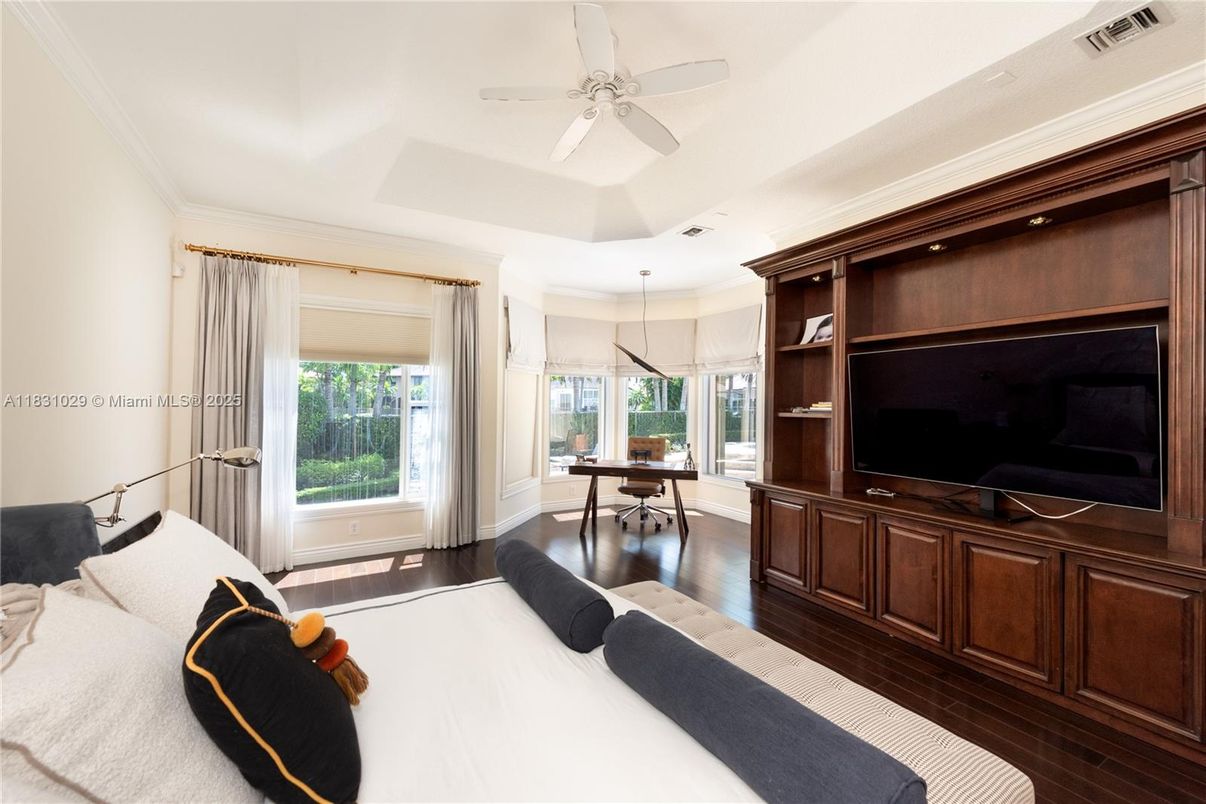 Bedroom, Dining room, Interior, Wood Texture Flooring