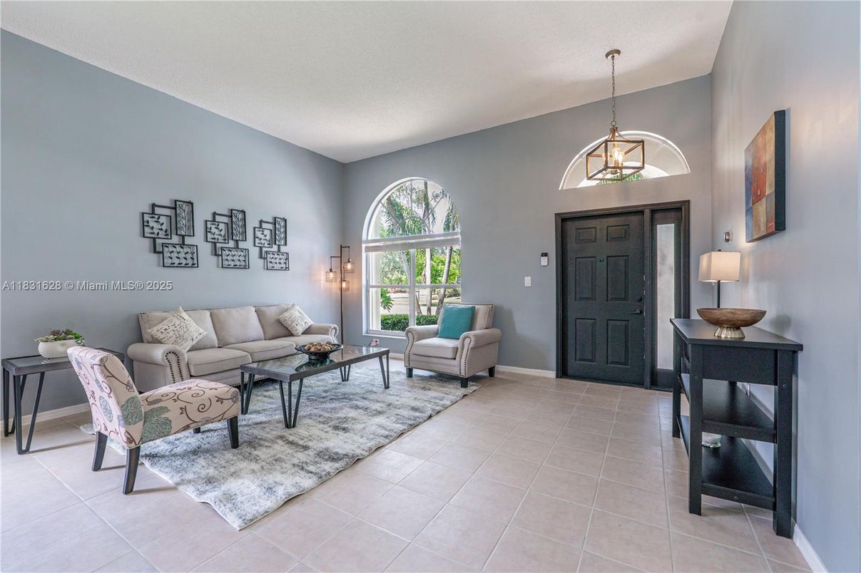 Interior, Living room, Pendant Lights