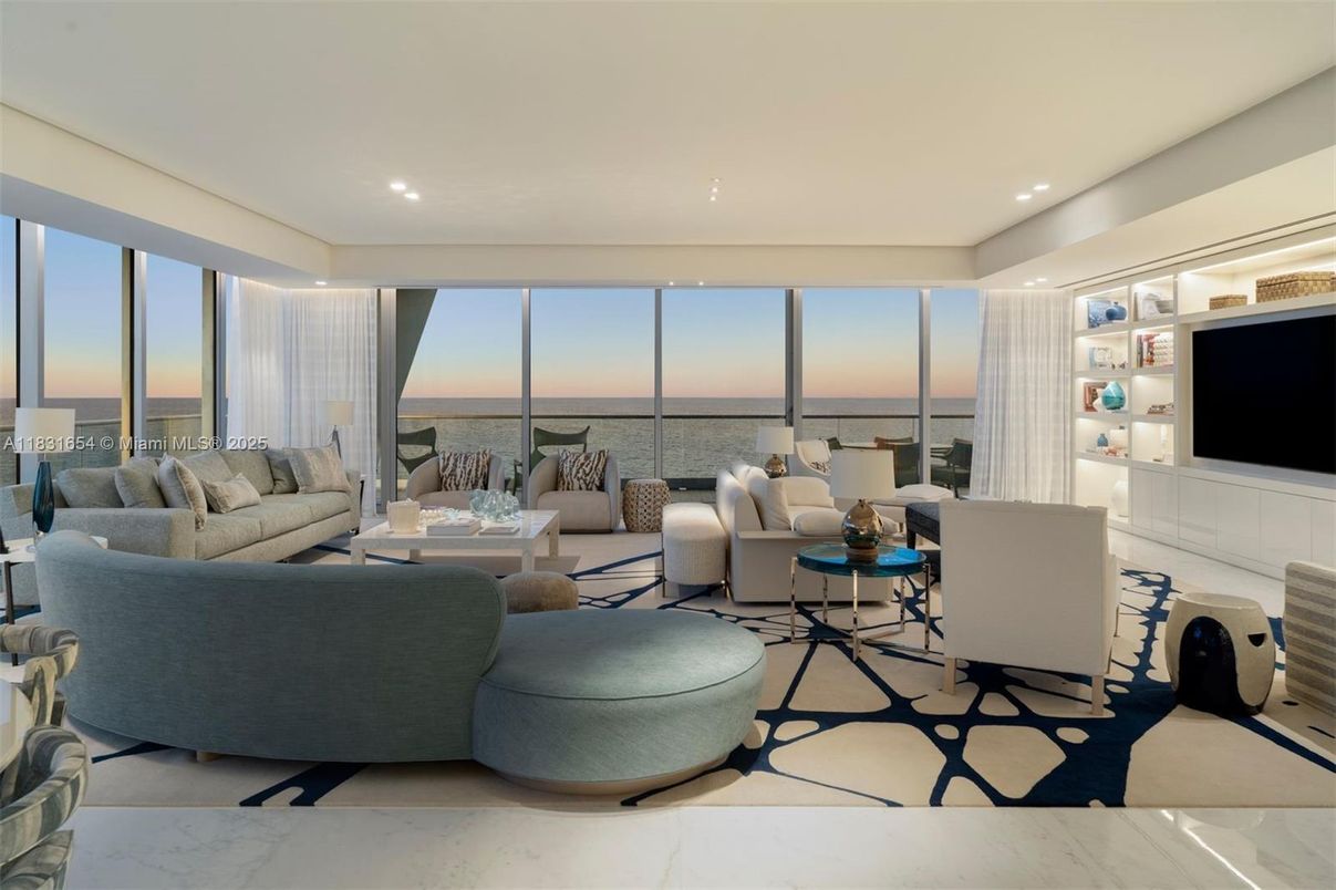 Interior, Living room, Recessed Lighting, Water