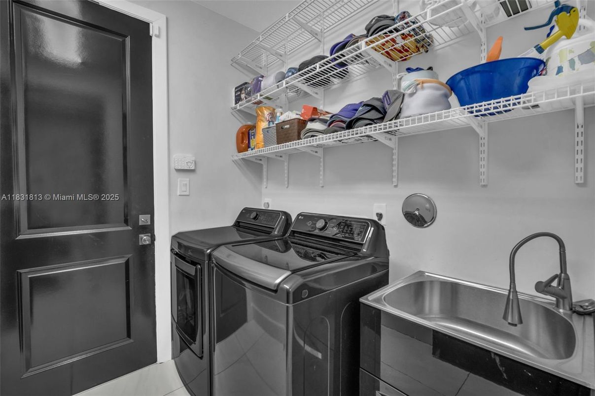 Interior, Washer