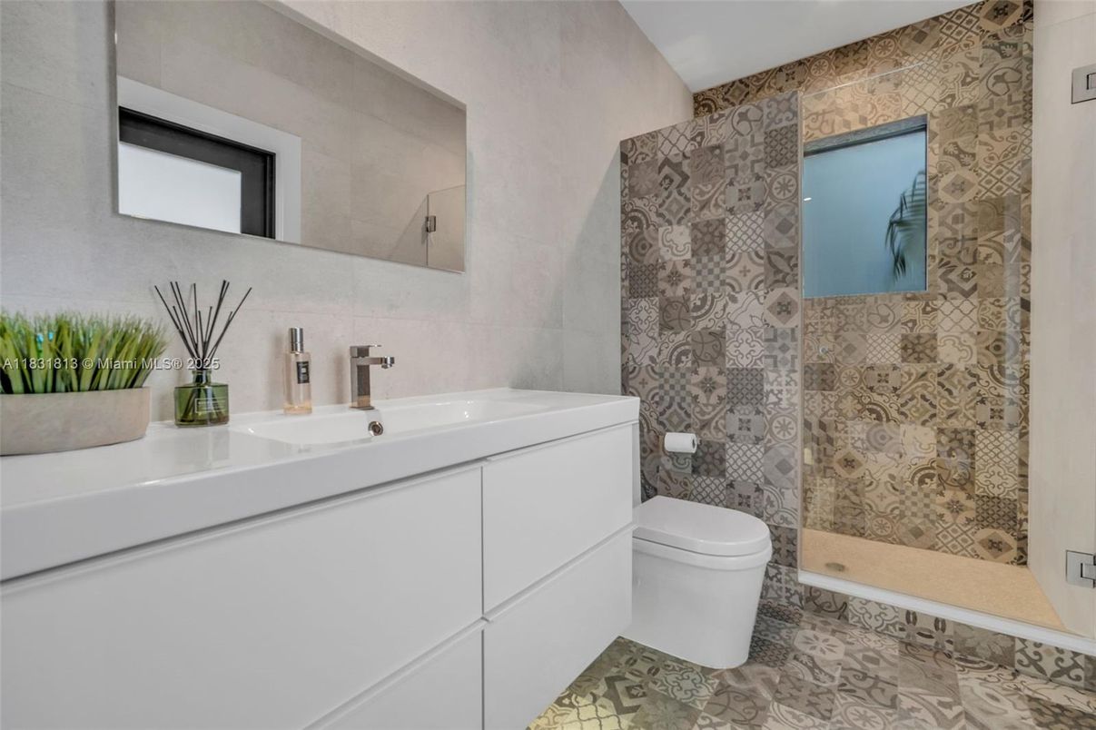 Bathroom, Interior