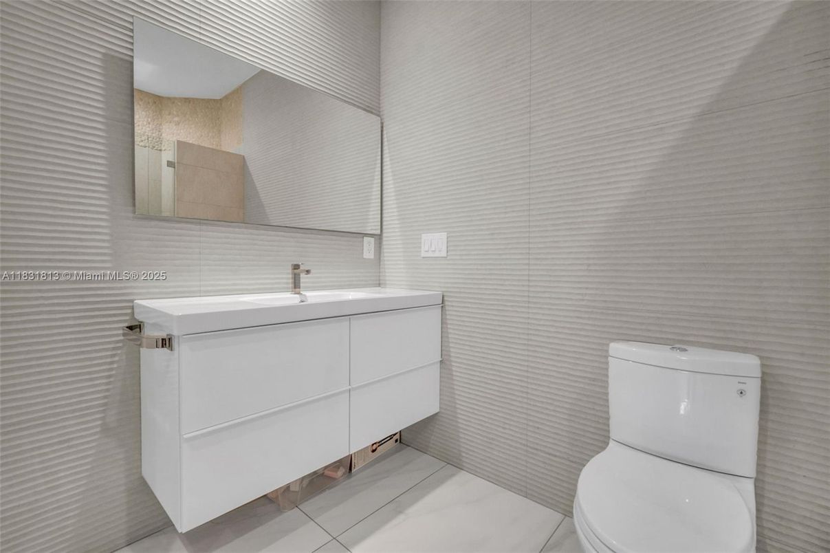 Bathroom, Interior