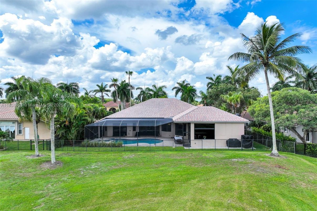 Backyard, Exterior, Pool